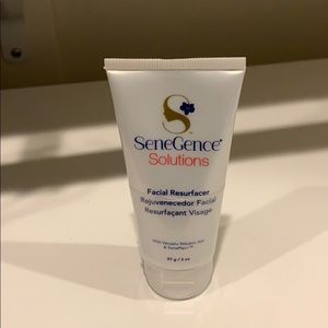 Senegence Facial Resurfacer
